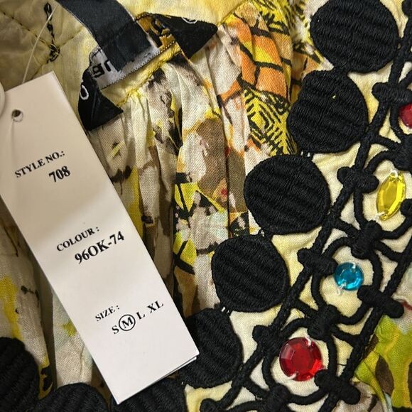 Chaudry Floral Print Sleeveless Top(Size Medium) - Picture 4 of 7